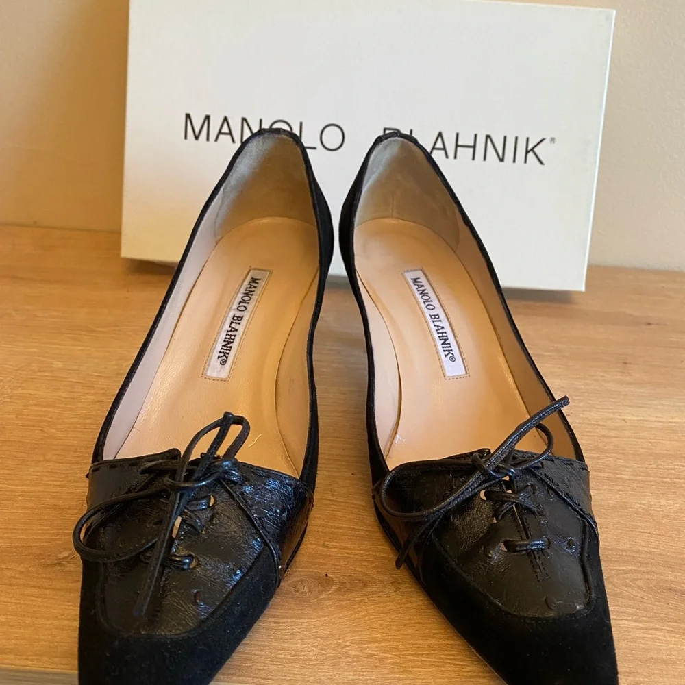 Authentic Manolo Blahnik suede/leather pumps - Picture 6 of 7